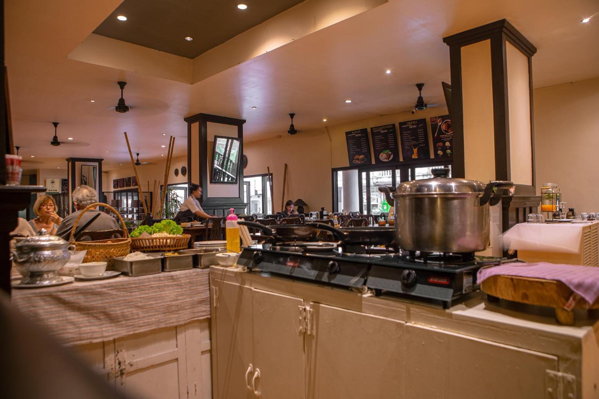 Pakse Hotel & Restaurant Luaran gambar