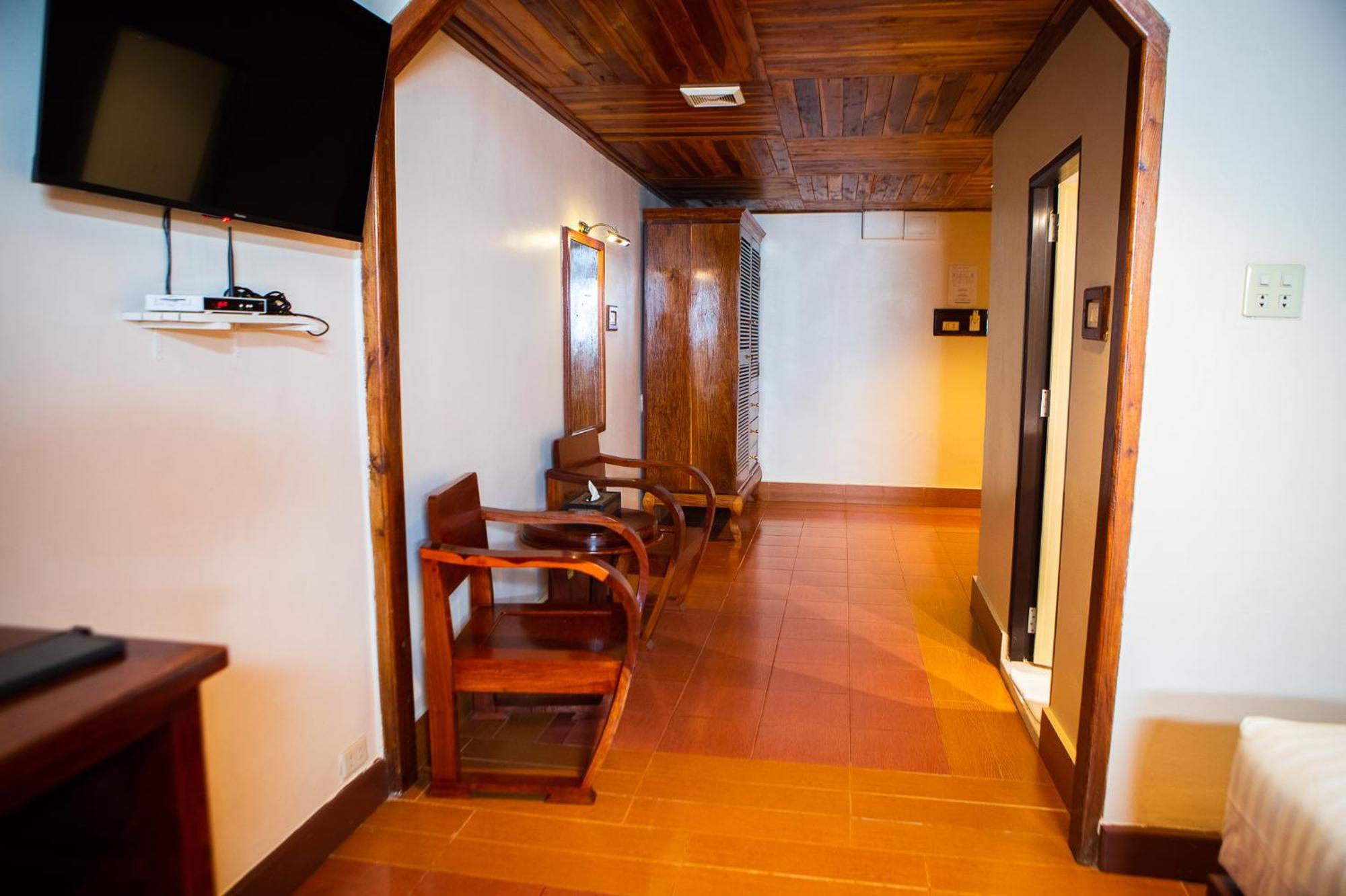 Pakse Hotel & Restaurant Luaran gambar