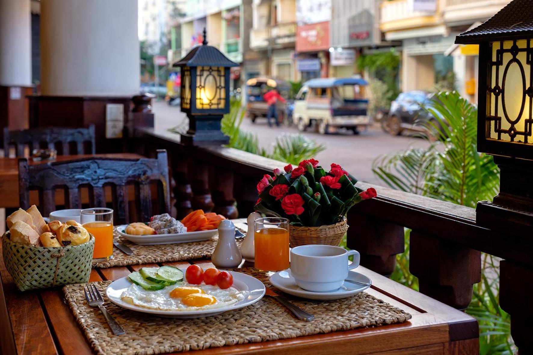 Pakse Hotel & Restaurant Luaran gambar