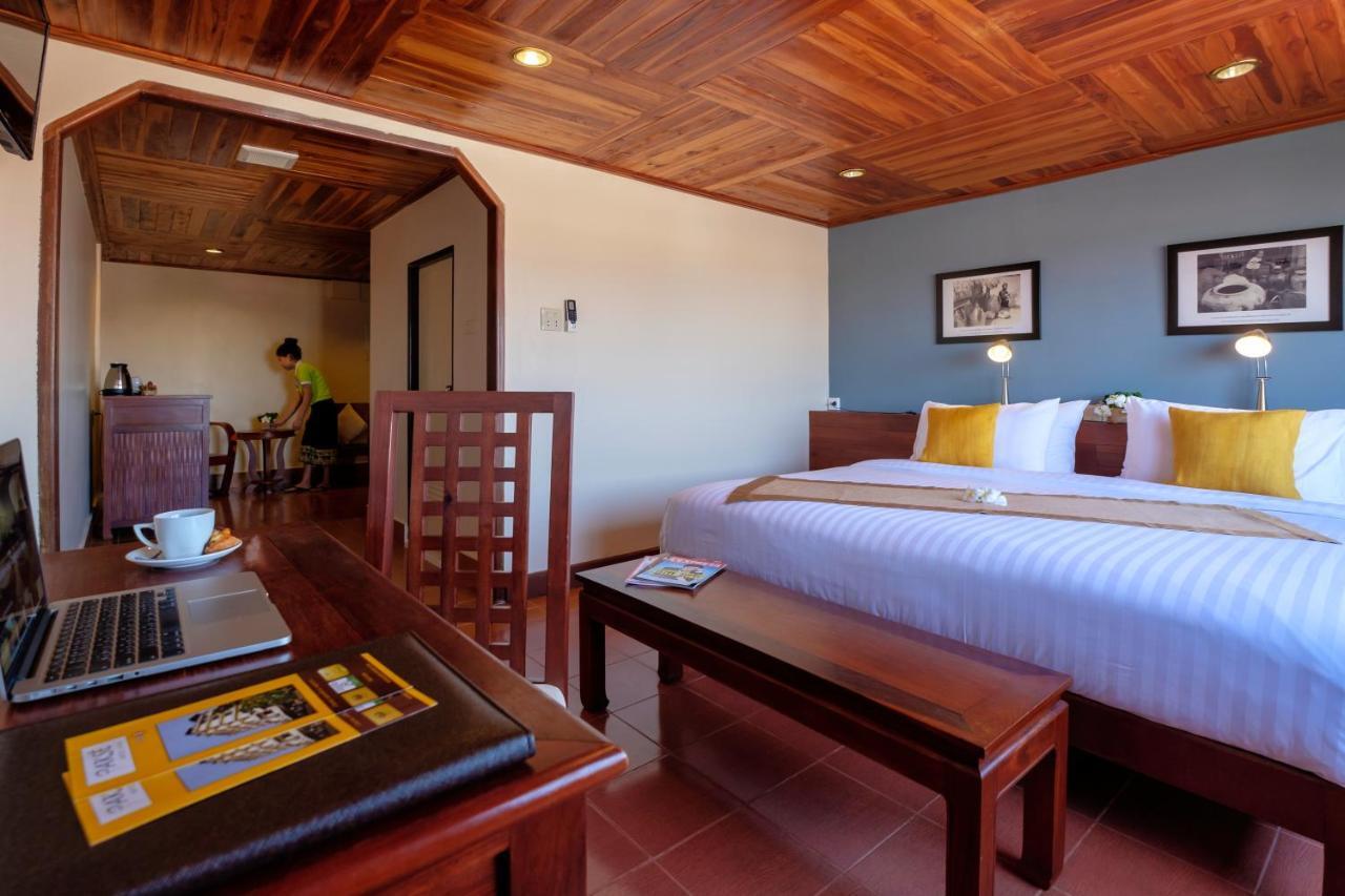 Pakse Hotel & Restaurant Luaran gambar